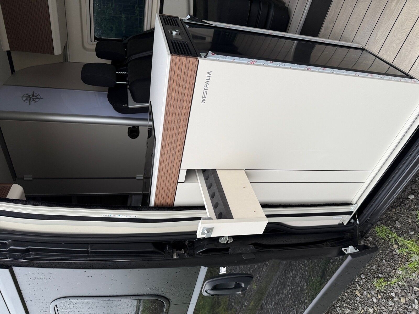 Fahrzeugabbildung Westfalia Columbus 640 E 180 PS Automatik Premium/Navi