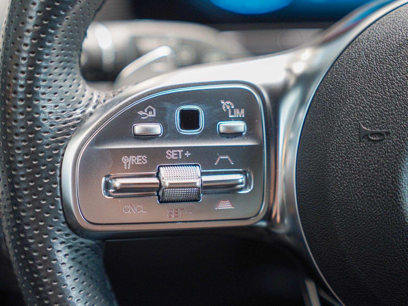 Mercedes-Benz EQC 400 4M AMG Line Leder Fahrassistenz Head-up, миниатюра 21