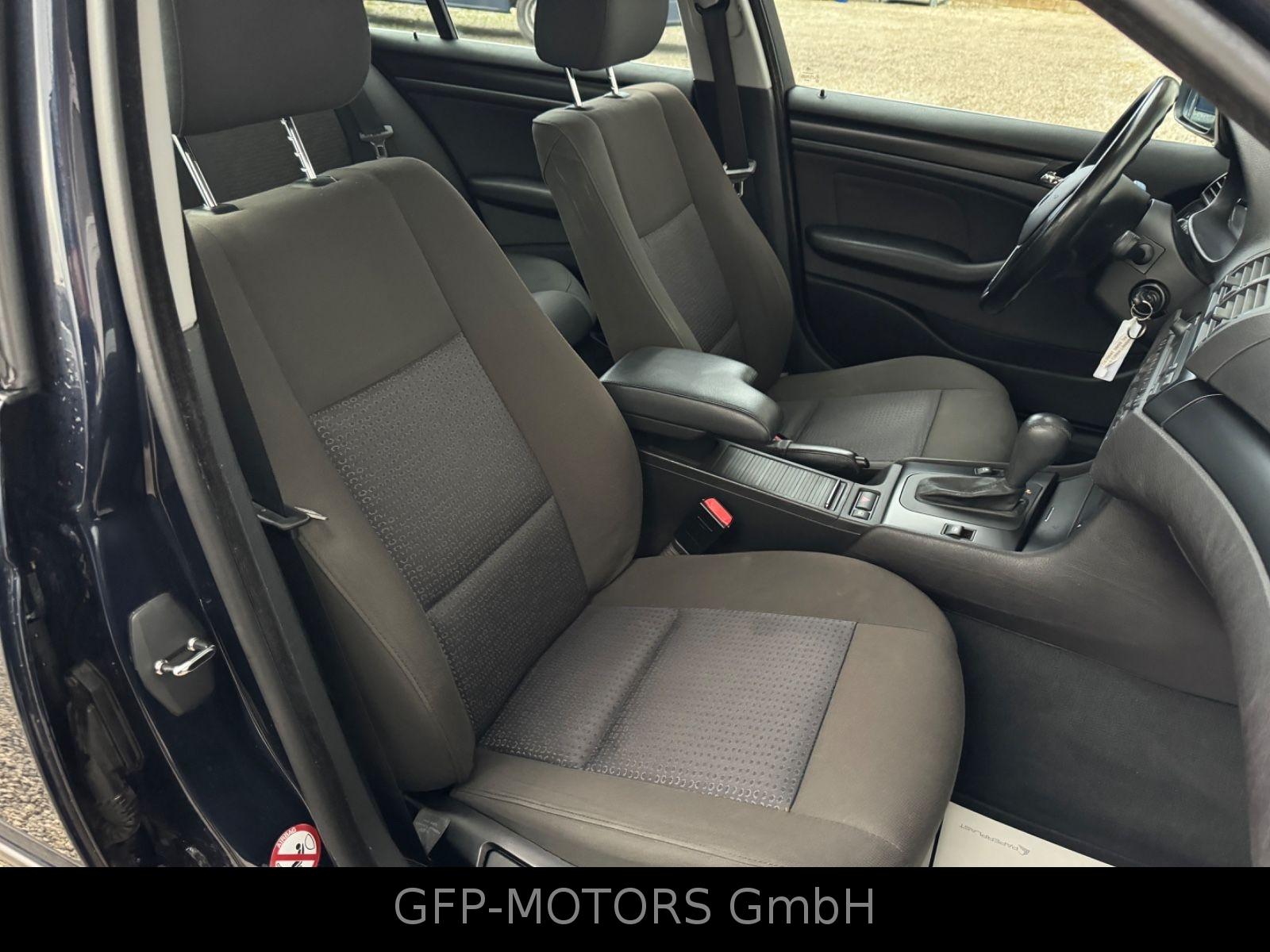 BMW 318 2004 — photo 11