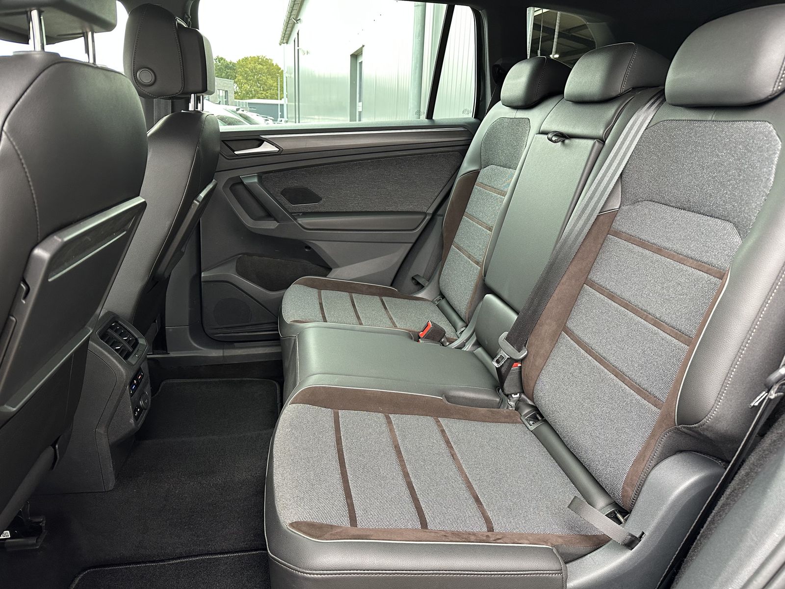 Fahrzeugabbildung SEAT Tarraco 1.5 TSI DSG Xcellence NAV+LED+ACC+KAMERA