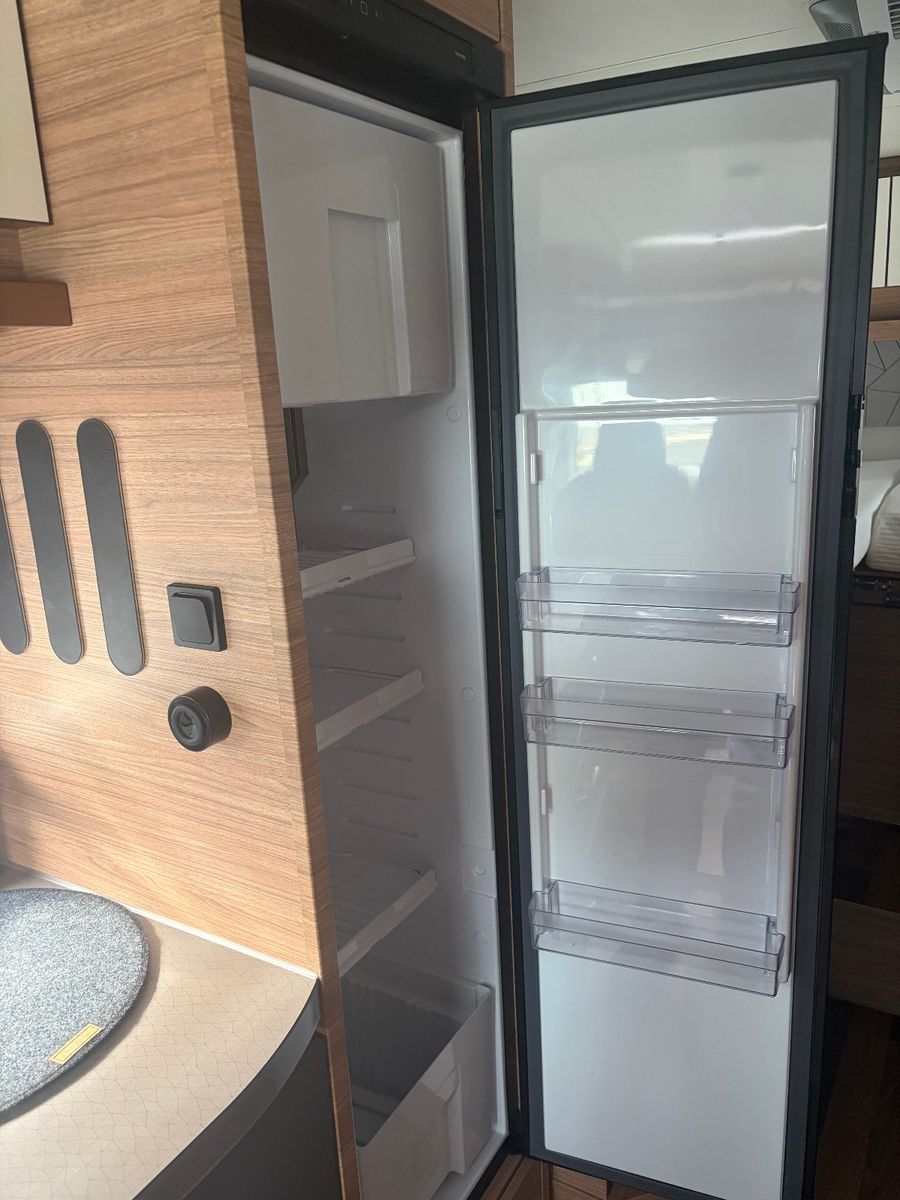 Fahrzeugabbildung Weinsberg CaraCompact Suite MB 640 MEG