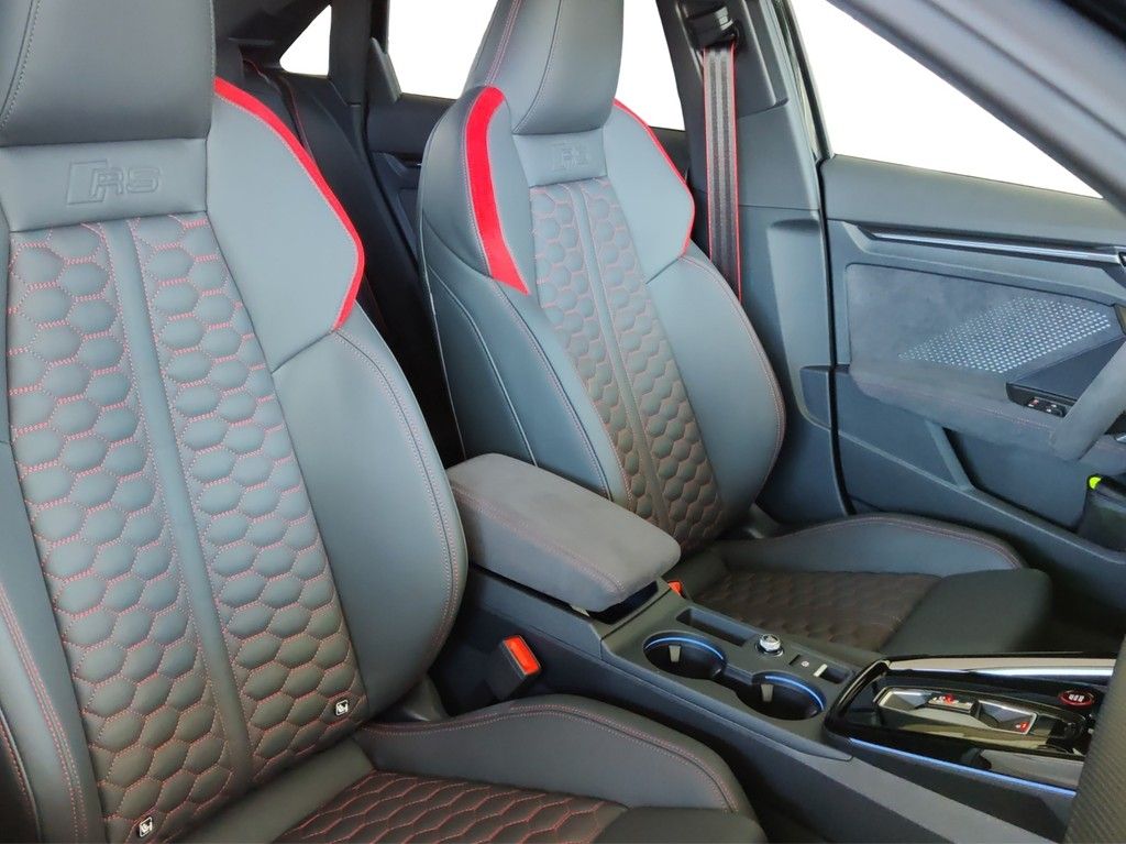 Audi RS3 - Bild 10