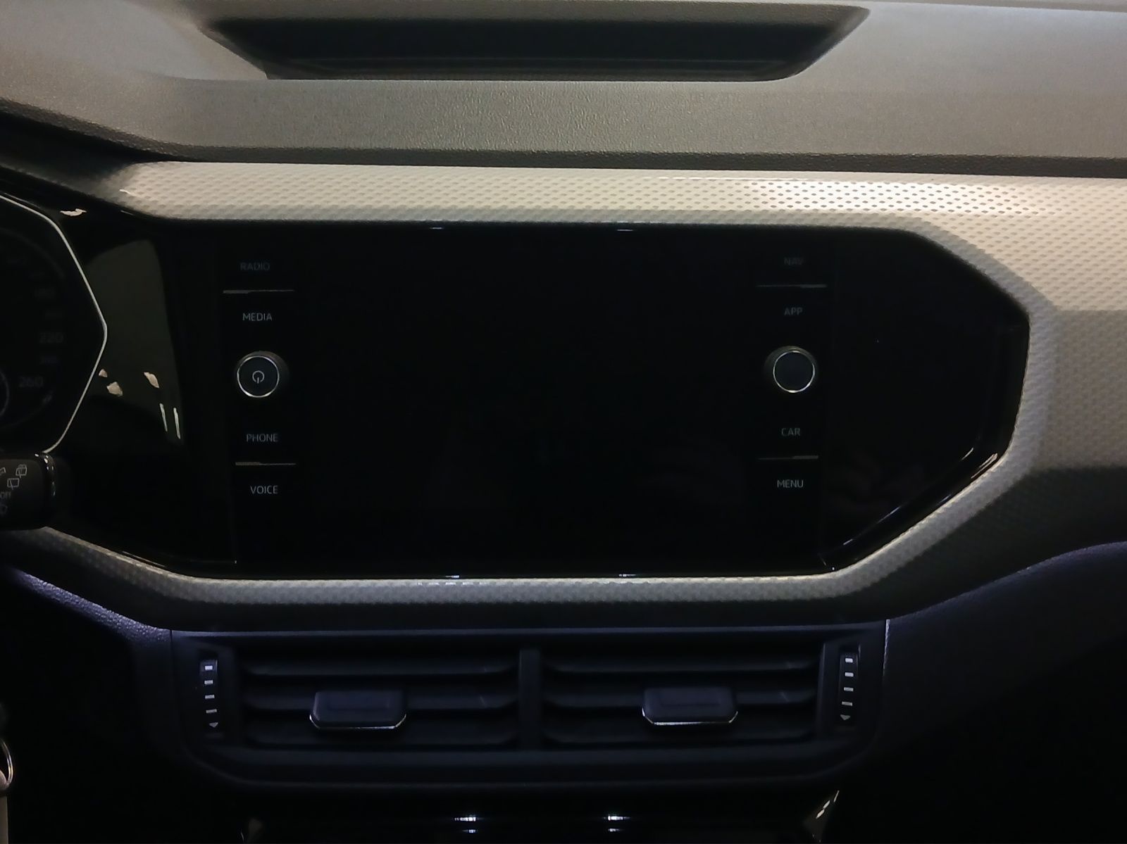 Fahrzeugabbildung Volkswagen T-Cross TSI Move RFK AHK App-Co. SHZ ACC Climatr