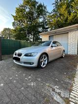 BMW 335i Cabrio - 2. Hand  - BMW 335 in Oberhausen