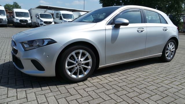 MERCEDES-BENZ A 180 d Progressive, Business