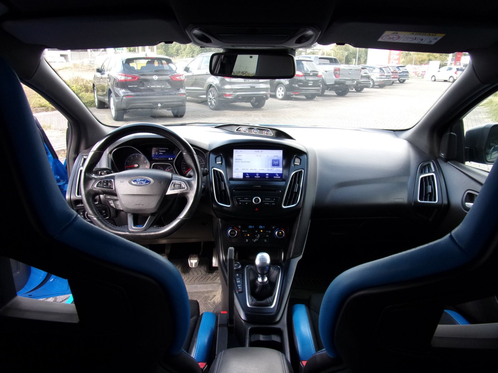 Ford Focus Lim. RS Blue & Black Scheckheft foto 21