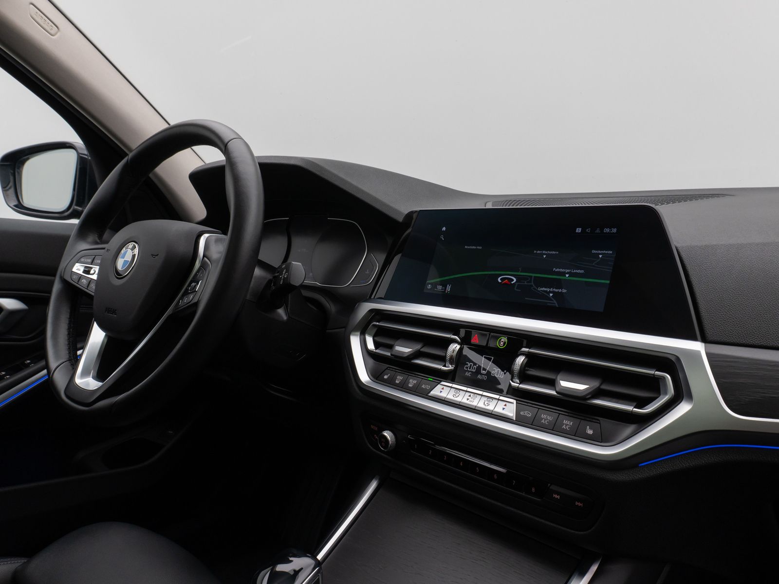 Fahrzeugabbildung BMW 320d SportLine Panorama DAB HiFi Stop&Go Komfort