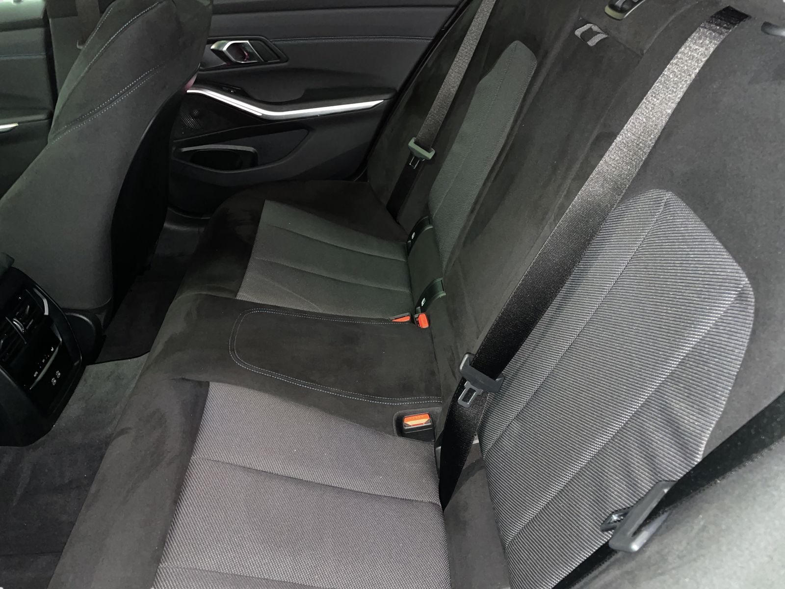 BMW 330 - Bild 13