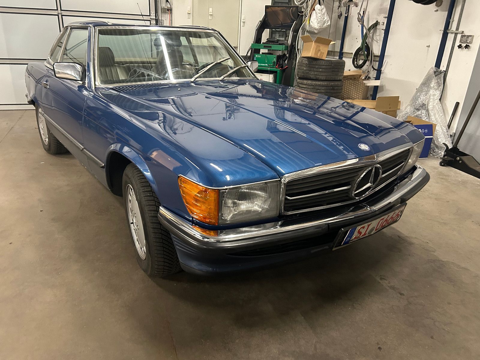 Fahrzeugabbildung Mercedes-Benz SL 300
