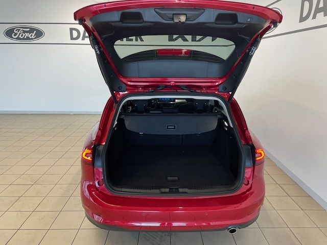 Fahrzeugabbildung Ford Focus Turnier Titanium MHEV LED Kamera Tempomat