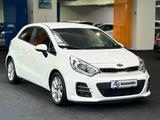 Kia Rio 1.4 *AUTOMA*KAM*SITZ+LHZ*TEMPO*NAVI*KLIMAA* - Kia Rio: 1.4