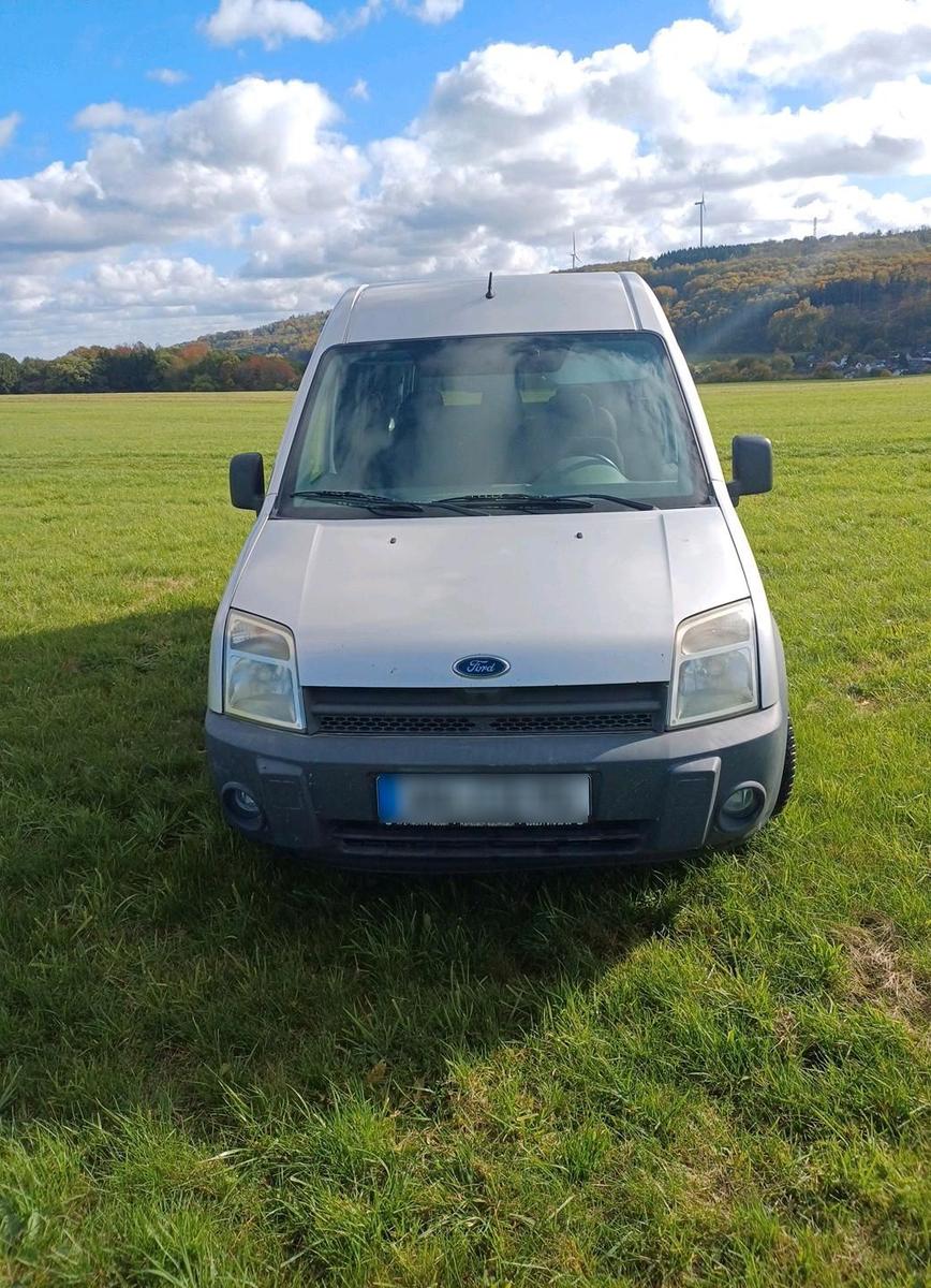 Ford Tourneo 2005 — rear view