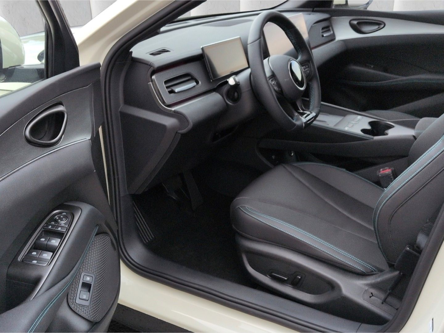 BYD SEAL 6