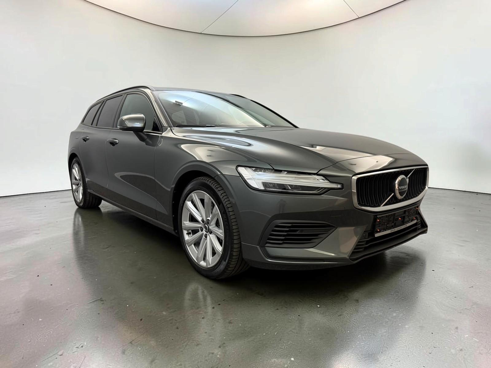 Volvo V60 Kombi Core Hybrid AWD*ACC*AHK*LED*KEYLESS