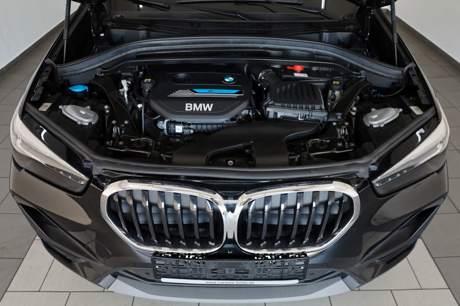 Fahrzeugabbildung BMW X1 xDrive 25 e Advantage,Leder,Navi,LED,HUD,SH