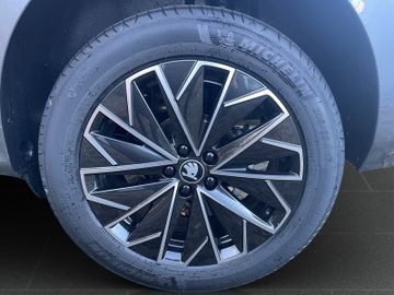 Skoda Kamiq 1.0 TSI TOUR *SHZ*NAVI*MATRIX*KESSY*KLIMA
