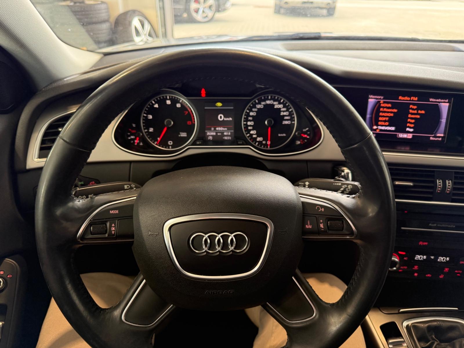Audi A4 2013 — photo 15