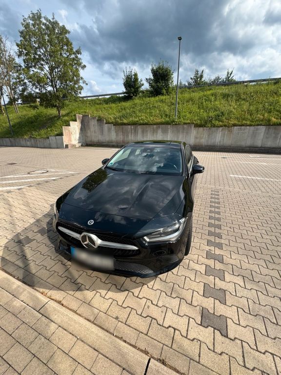 Image of Mercedes-Benz CLA 200