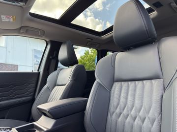 Mitsubishi Outlander Plug-In Hybrid TOP 2.4 AHK+360+HUD+AWR