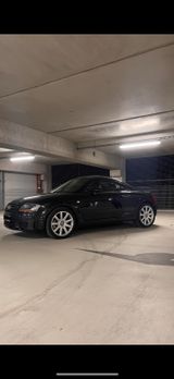 Audi TT Coupe 3.2 DSG quattro - - Audi TT aus 2003