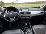 BMW X1 sDrive20i xLine  (07LM) - BMW X1: 2.0