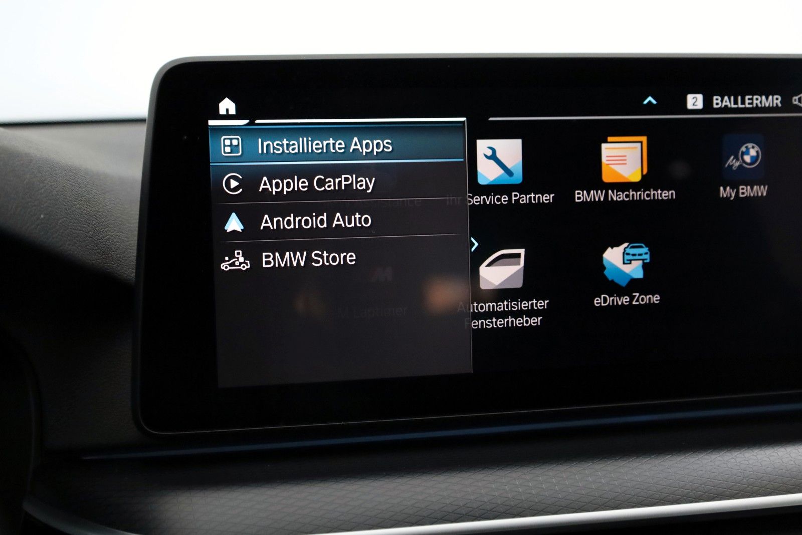 Fahrzeugabbildung BMW 530e Touring M Sport Leder,Navi,LED,Park Assist