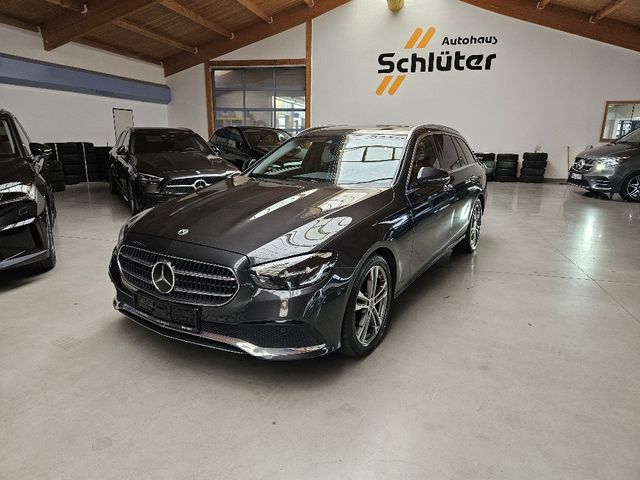 MERCEDES-BENZ E 220d T Avantgarde FAP+AHK+Sound+Widescreen