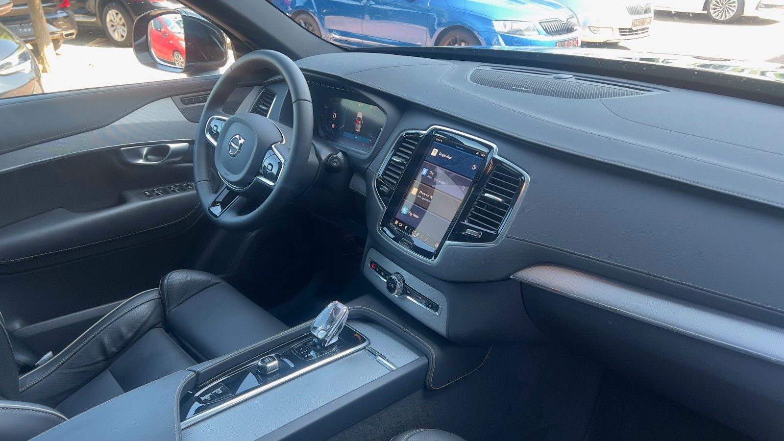 Fahrzeugabbildung Volvo XC90 B5 D AWD Plus Bright*STDHZG*360°*LUFT*ACC*