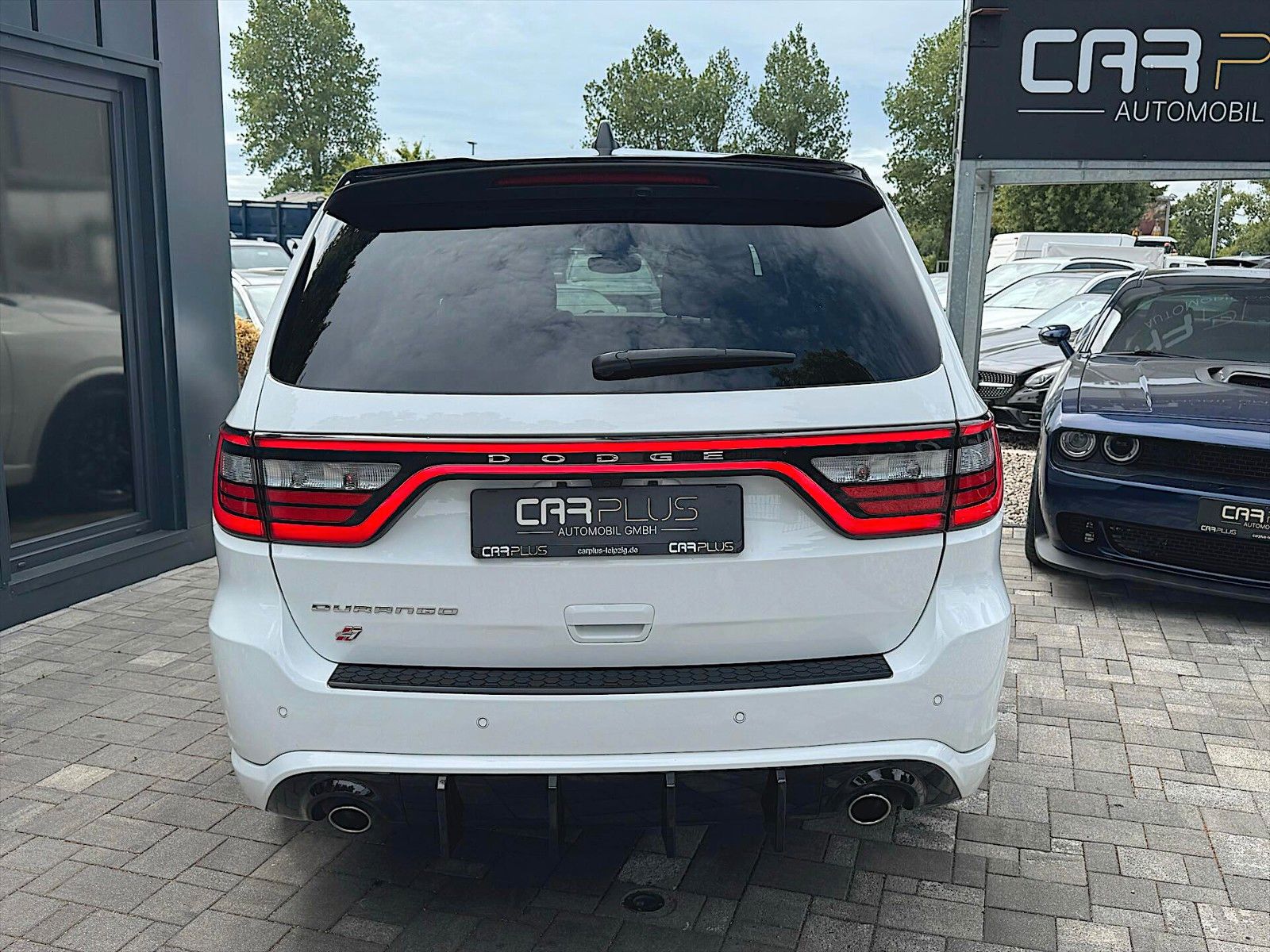 Fahrzeugabbildung Dodge Durango 5.7 V8 SRT 4x4 Night Modell 22 LED - 19%