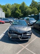 Alfa Romeo 159  3,2 V6 Frontschaden TOP Ausstattung - Alfa Romeo 159