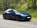 Tesla Model 3 Allradantrieb mit Dualmotor Performa...