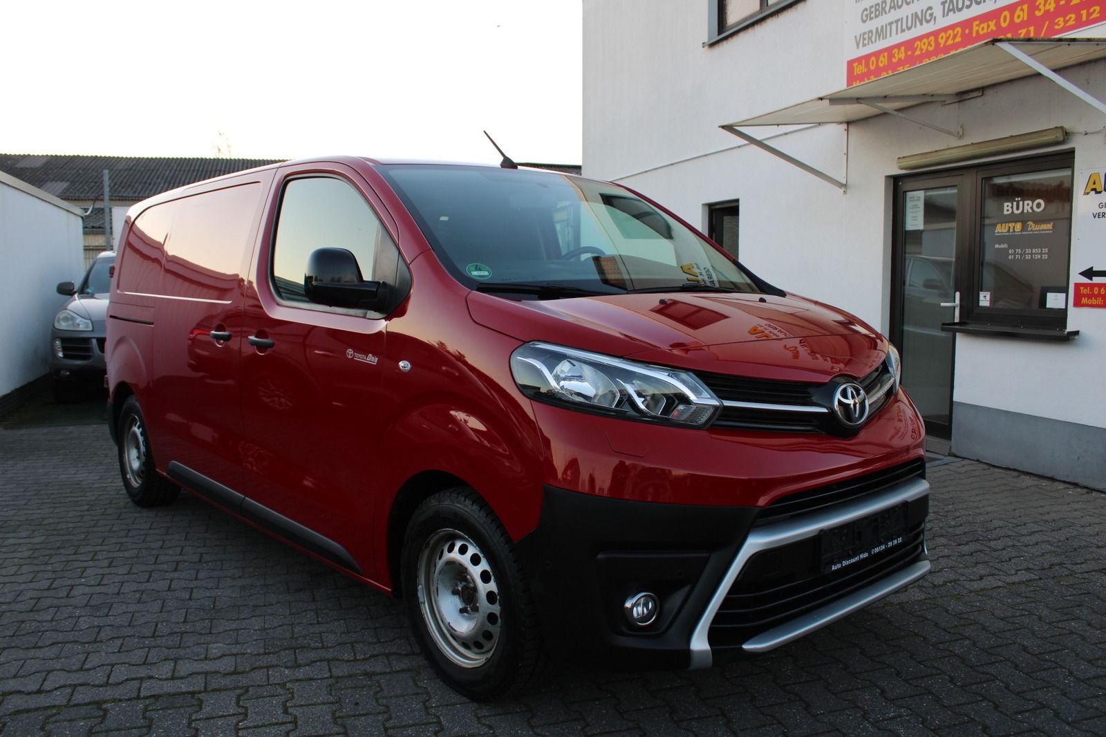 TOYOTA Proace