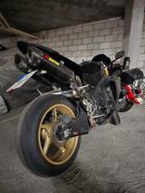 Yamaha R1 - Offers matching your search criteria