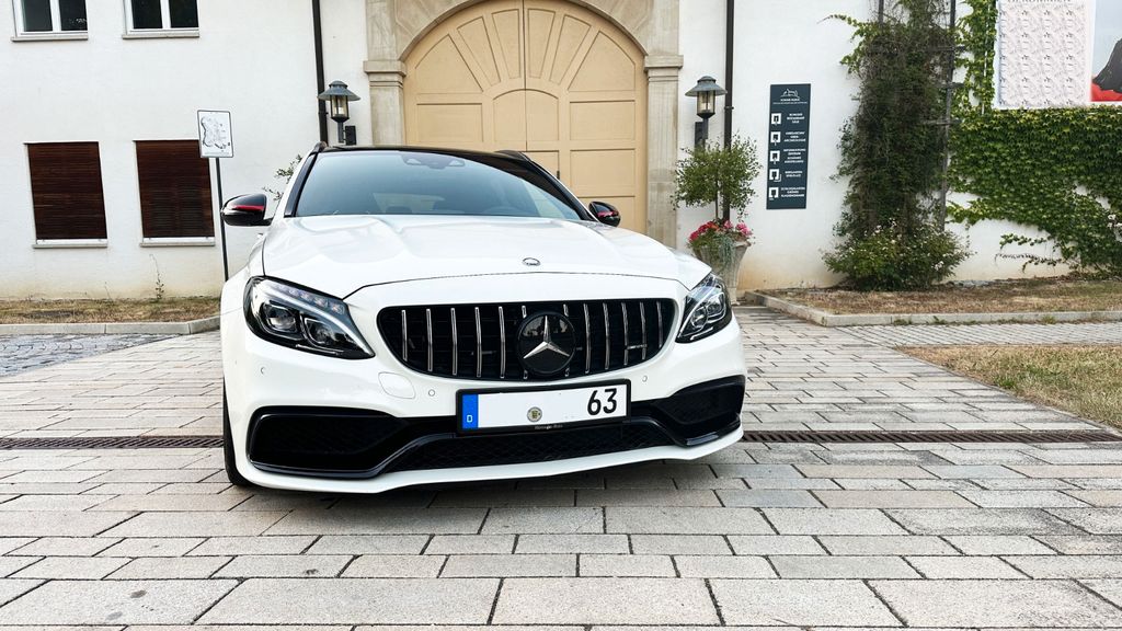 Image of Mercedes-Benz C 63 AMG