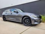 BMW 318 dA*AUT.*HIFI*M-SPORTSTUUR*NAVI*APPLE CAR PLA - BMW 318: 318d M Sport