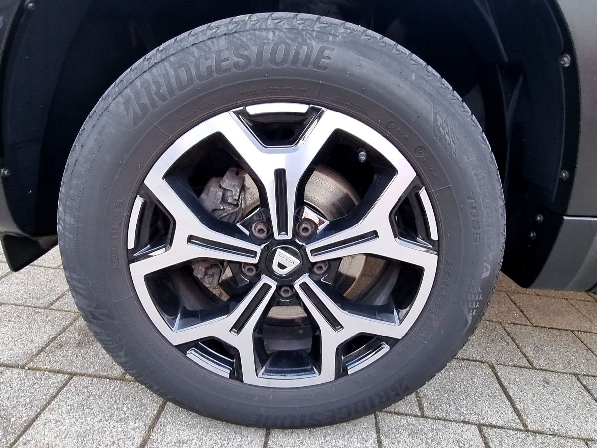 Fahrzeugabbildung Dacia Duster Prestige TCe 130