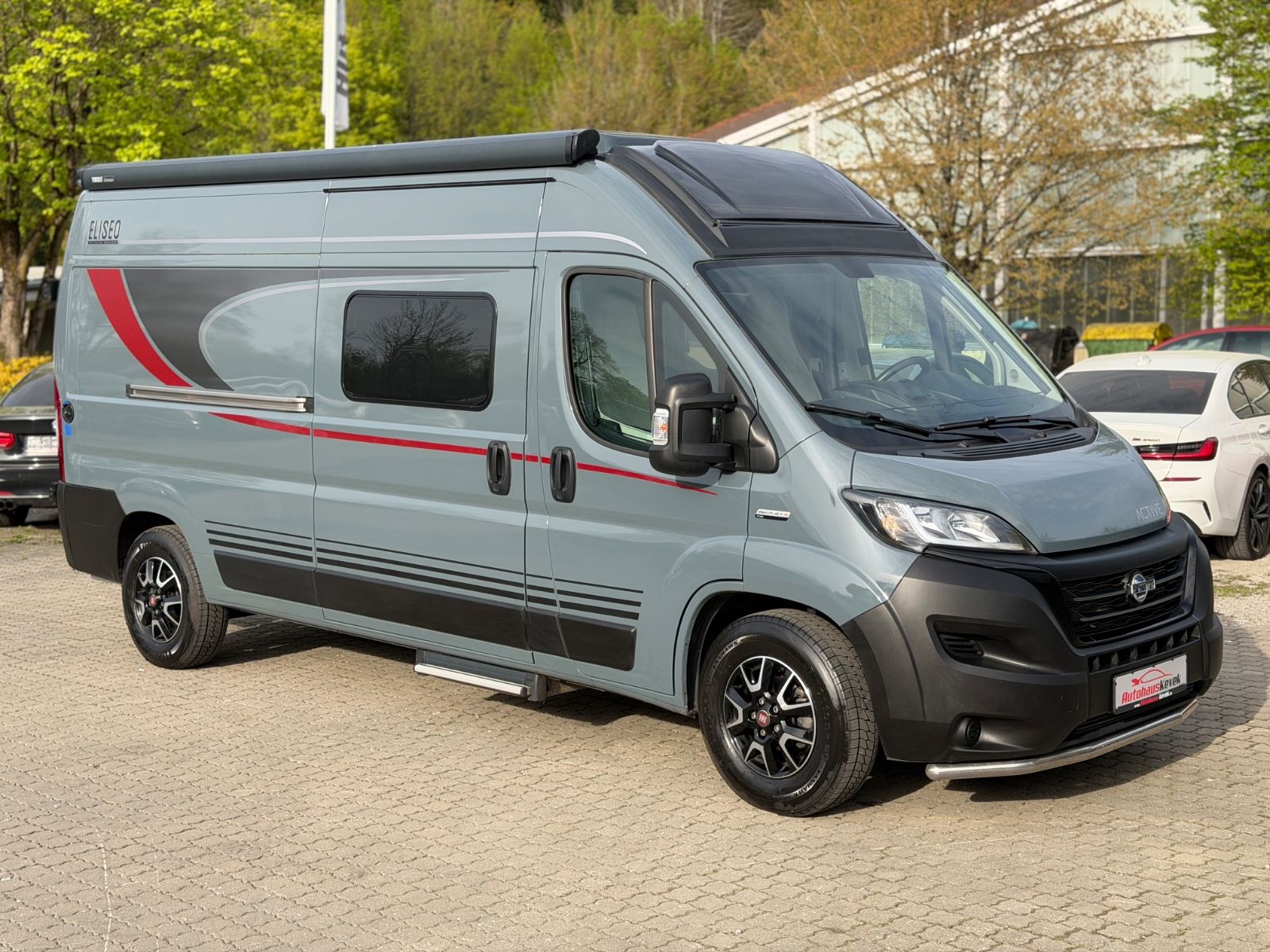 Fahrzeugabbildung Bürstner Eliseo C602|LUFTFAHRWERK|KAMERA|FACELIFT