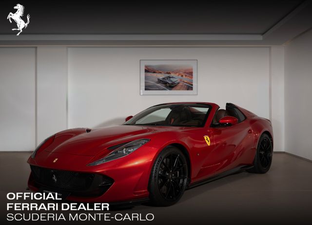 FERRARI 812