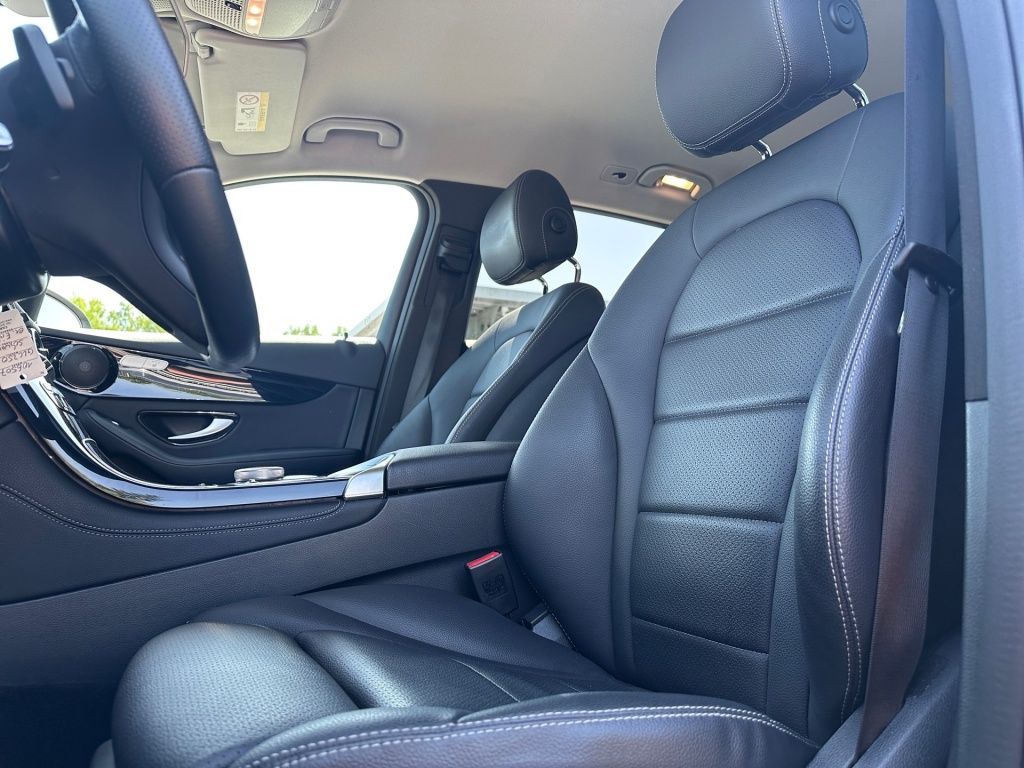 Fahrzeugabbildung Mercedes-Benz GLC 250 4M LUXURY LED SHZ Tempomat KAM CD