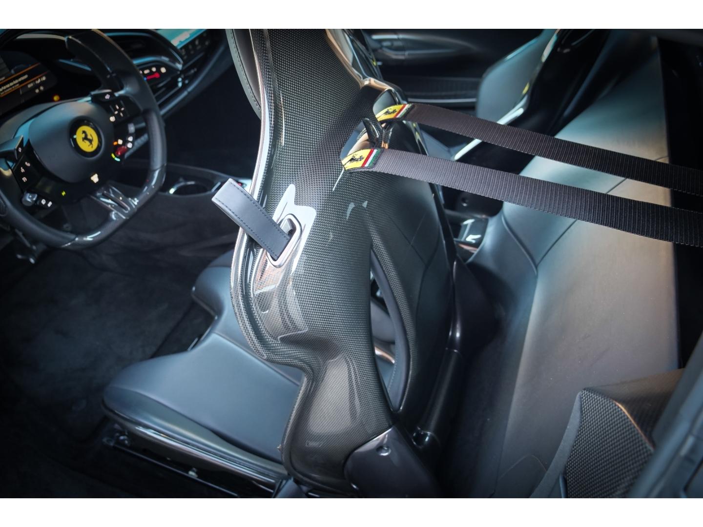 Ferrari SF90 Stradale *Carbon-Felge*Racingsitze*Assetto-
