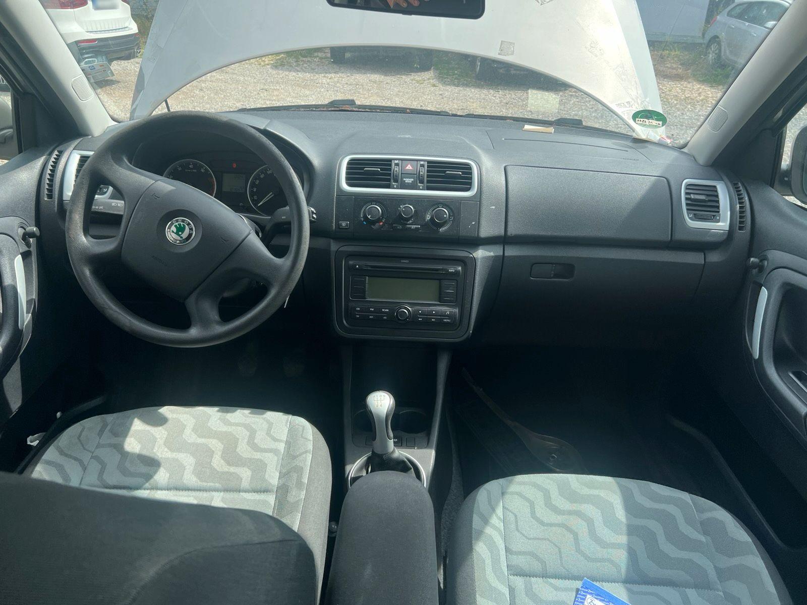 Skoda Fabia 2008 — engine 86 HP (63kW)
