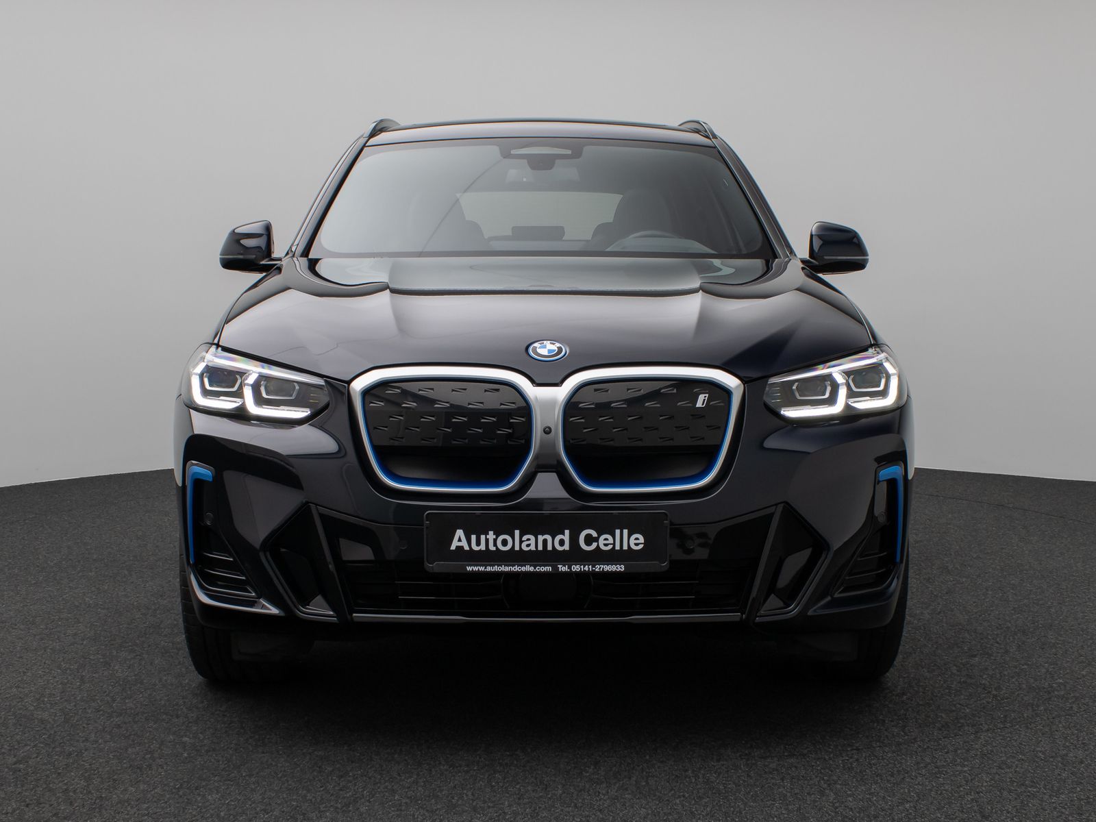 Fahrzeugabbildung BMW iX3 M Sport Impressive Panorama 360°HUD DAB H/K