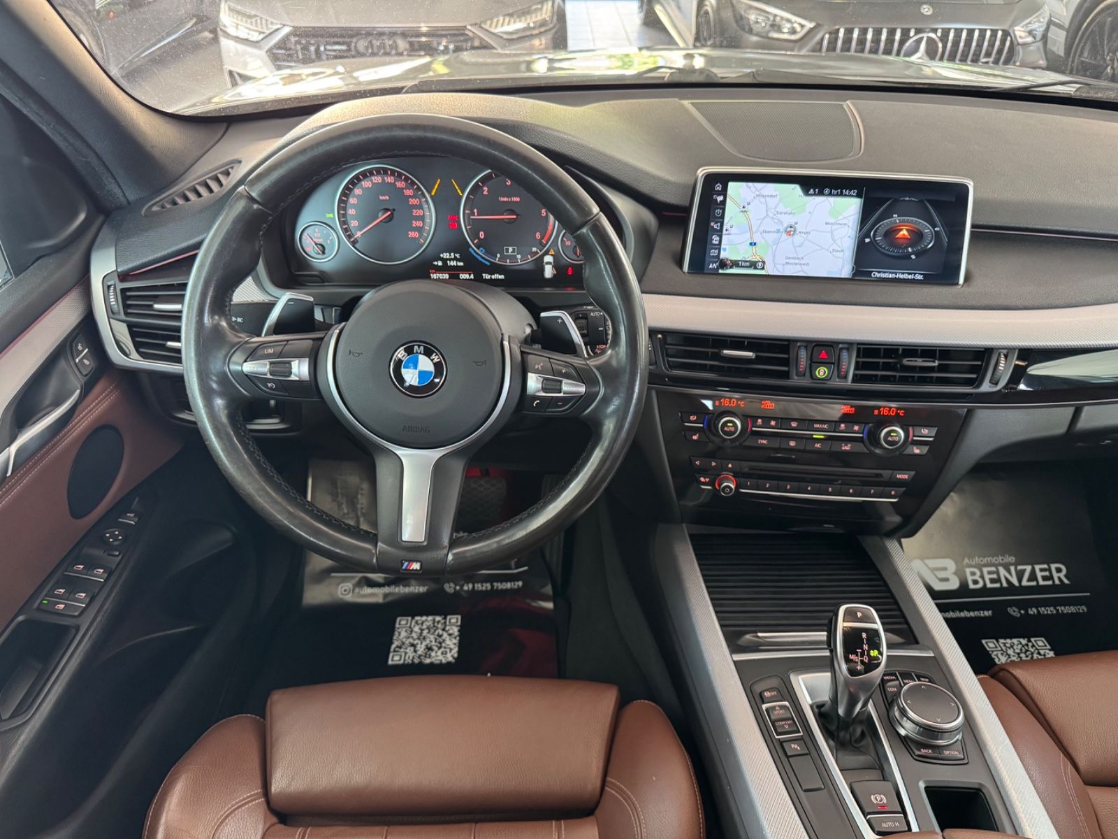 Fahrzeugabbildung BMW X5 sDrive 25 d/M-Paket/Leder/AHK/R-Cam/Xenon/SHZ