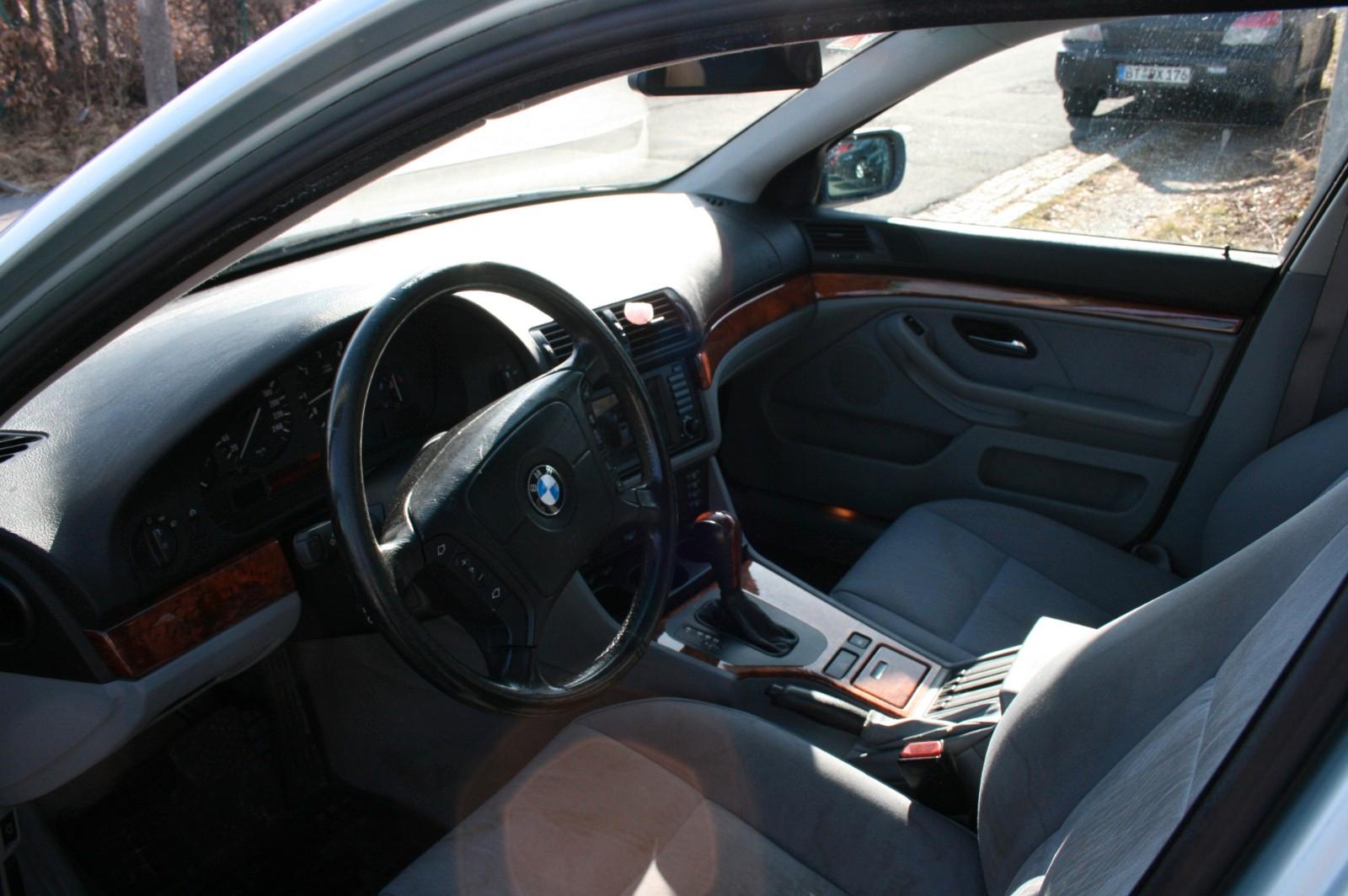 BMW 530d Touring "Edition" "TÜV 01/28"