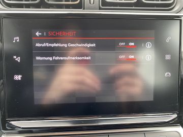Bild 17 Citroën C3 PureTech 1.2 Shine Automatik/LED/Regen+Licht