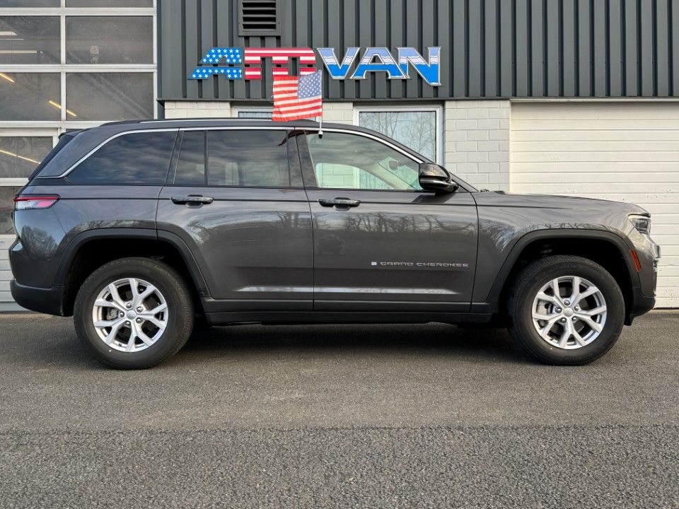 Fahrzeugabbildung Jeep Grand Cherokee Limited 4x4 LPG Panorama Leder