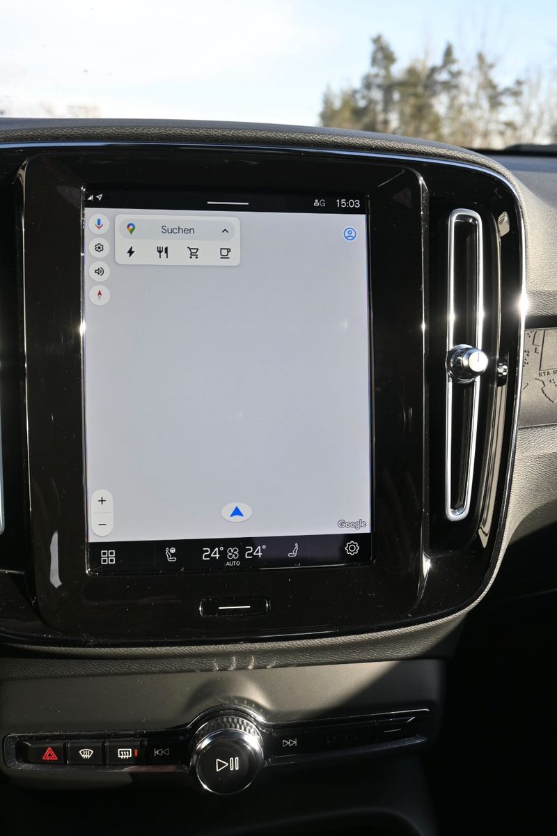 Fahrzeugabbildung Volvo XC40 BEV Core 2WD Single Motor