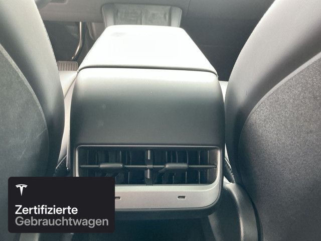 Tesla Model Y Long Range AWD foto 13