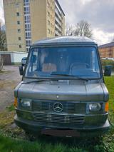 Mercedes-Benz 208D - Mercedes-Benz 1990