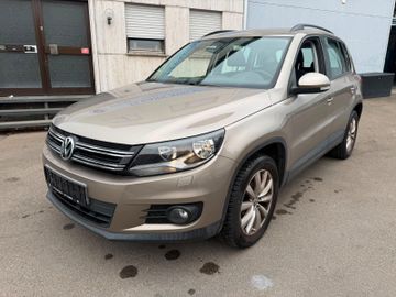Volkswagen Tiguan - 2
